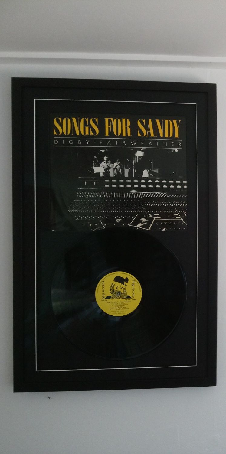 Two of the many ways to show vinyl.